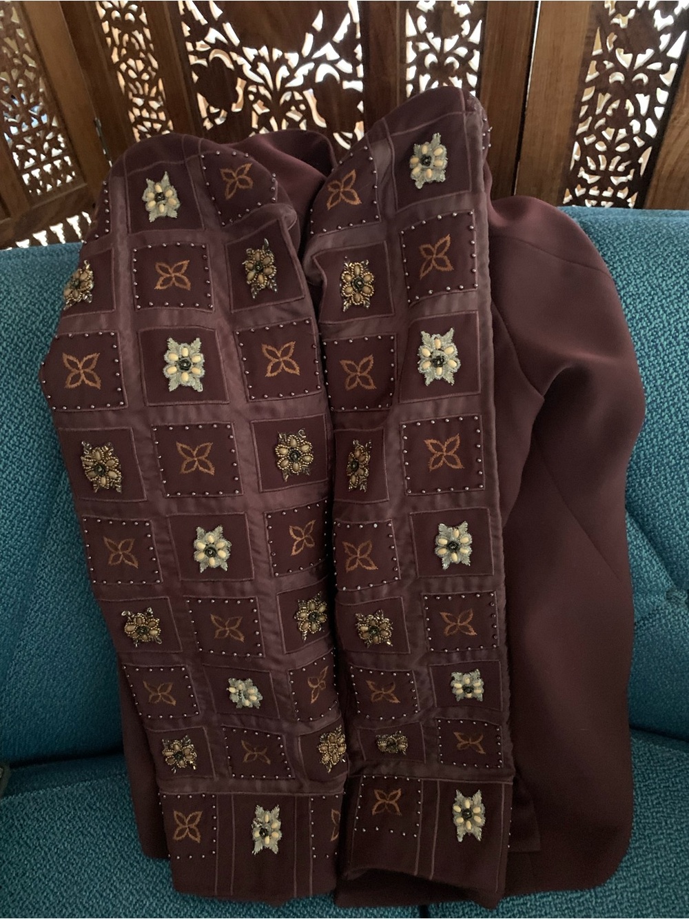 Donnavinci Women's Brown Embellished Open Front Jacket